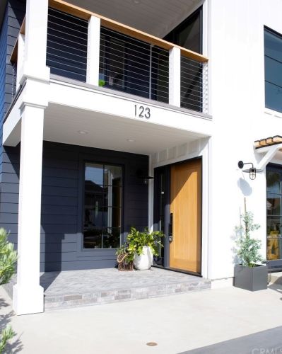 123 Coral Ave, Newport Beach, CA 92662-1144