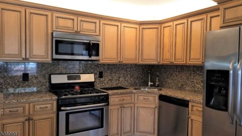 197 Robertson Way, Lincoln Park, NJ 07035-1853