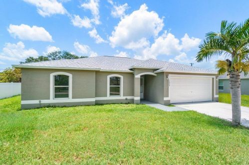 1634 Cycle St, Fort Pierce, FL 34953-1128