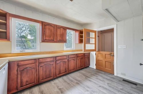81 Union St, Montgomery NY  12549-1324 exterior