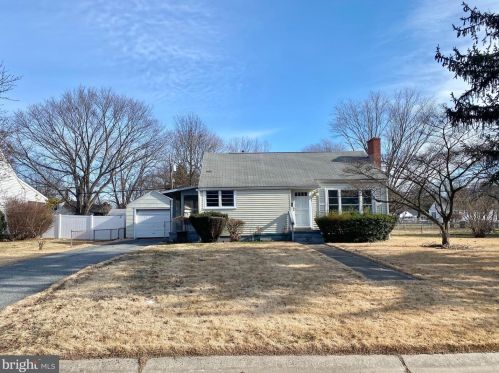 37 Greenhill Ave, Dover, DE 19901-4215