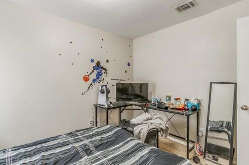 4561 Wheatland Dr, Fort Worth TX  76179-5082 exterior