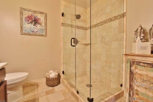 1025 Flakne Ct, South Plainfield NJ  07080-2350 exterior