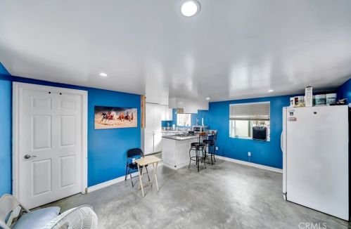 17119 Saticoy St, Van Nuys CA 91406-2146 exterior