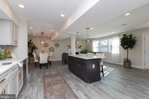 125 Applewood Dr, Auburn NJ 08085-1559 exterior