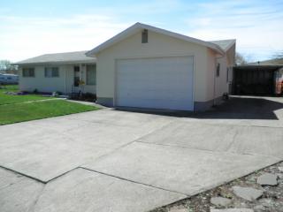 1405 40th St, Cayuse, OR 97801-4205