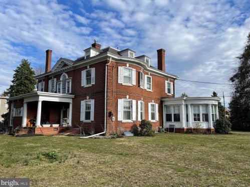 201 Maple Ave, Camden, NJ 08109-2619