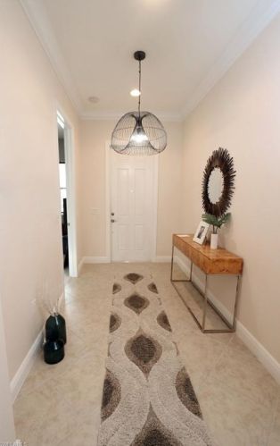 13583 Manchester Way, Naples, FL 34109-3916
