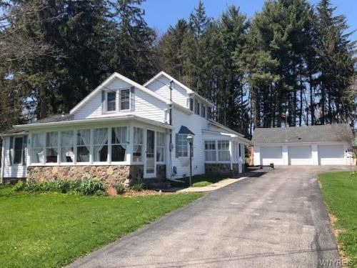 11050 Alexander Rd, Cowlesville, NY 14011-9405