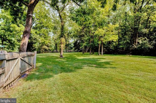 13786 Milltown Rd, Lovettsville VA  20180-3517 exterior