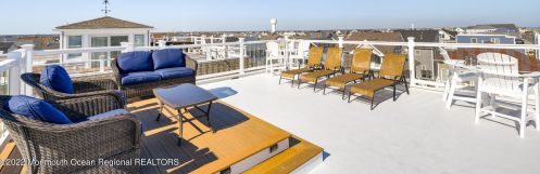 5 Fort Ave, Pelican Island NJ  08751-1512 exterior