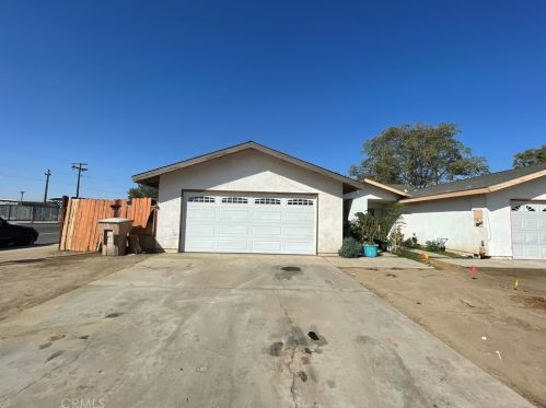 3229 Parkland Ct, Bakersfield, CA 93304-6148