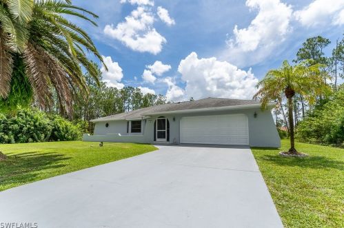 1306 Washington Ave, Lehigh Acres, FL 33972-2208