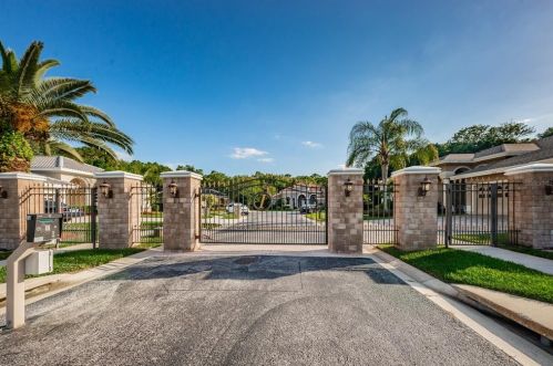 1806 Isleworth Ct, Oldsmar, FL 34677-4857