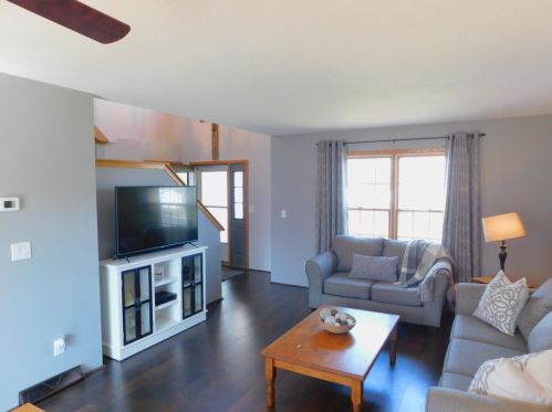 2951 Autumn Ln, East Troy, WI 53120-2572