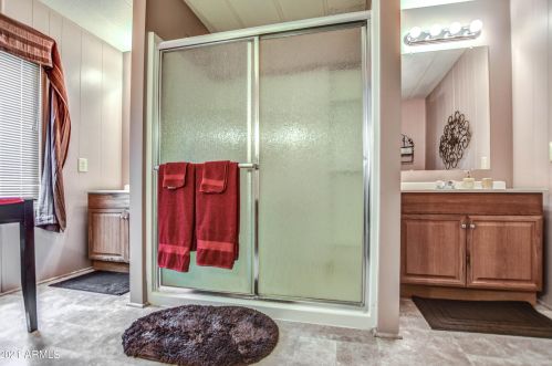 25403 Wyoming Ave, Chandler AZ  85248-6460 exterior