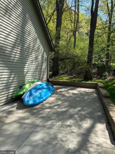 120 Meadow Dr, Hudson WI  54016-1100 exterior