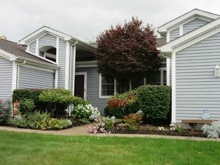 7525 Anchor Dr, Fairview, PA 16415-1283