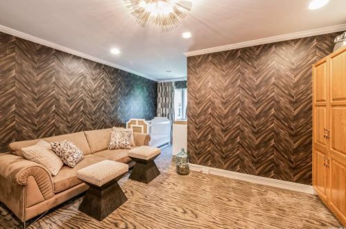 1045 Channel Dr, Hewlett NY  11557-2616 exterior