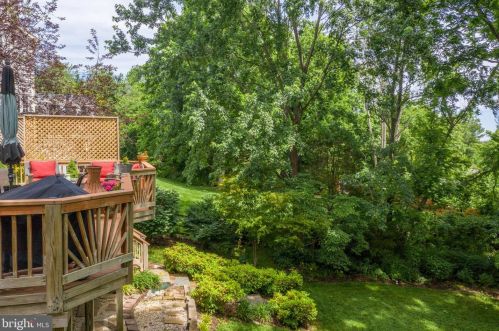 310 Shiloh Pl, Leesburg, VA 20175-4411
