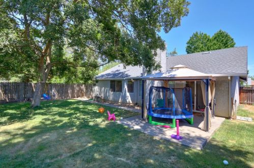 7109 9th Ave, Rio Linda CA  95673-2373 exterior