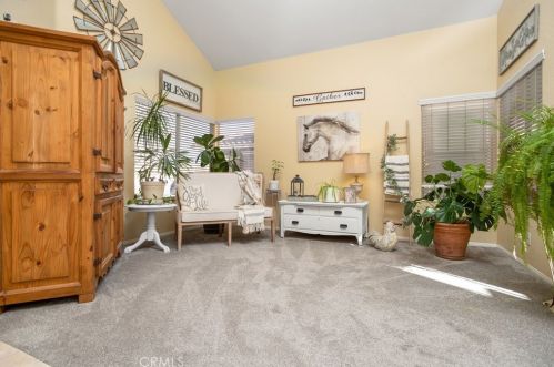 644 Esther Dr, Lancaster, CA 93535-1233