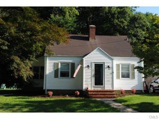 74 Linton St, Stratford, CT 06614-1513
