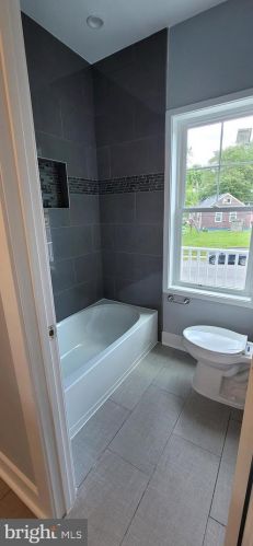 6912 Westlawn Dr, Falls Church VA  22042-2653 exterior