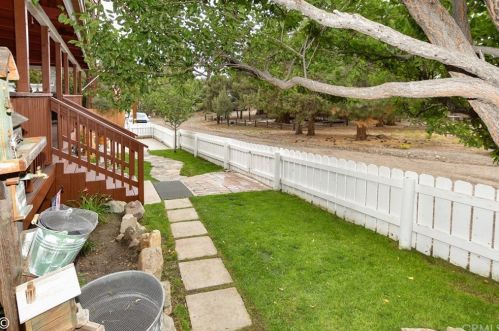 1063 H Ln, Big Bear City CA  92314-9693 exterior