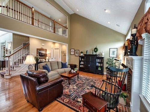 215 Overlook Dr, Canonsburg, PA 15317-2657