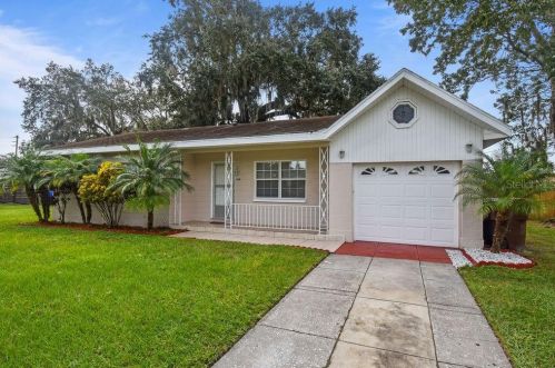 414 Poinciana Cir, Kissimmee, FL 34744-2352