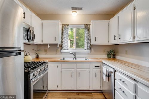 5505 Bavarian Pass, Minneapolis, MN 55432-6015