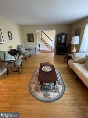 957 Powderhorn Dr, Lansdale PA  19446-5530 exterior