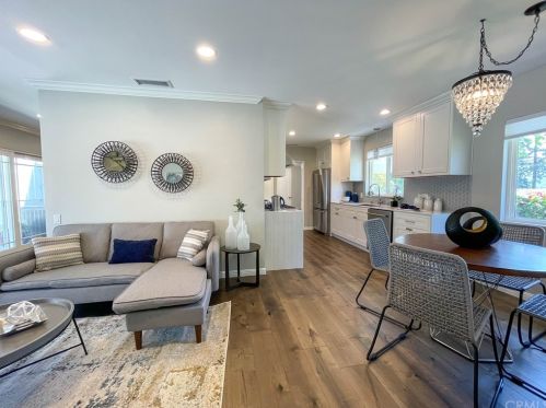 3545 El Caminito, Glendale CA 91214-1713 exterior