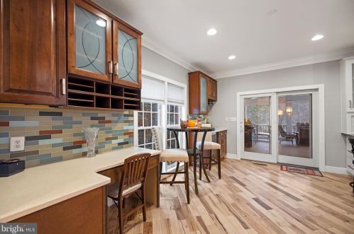 951 Rhonda Pl, Leesburg VA  20175-5632 exterior