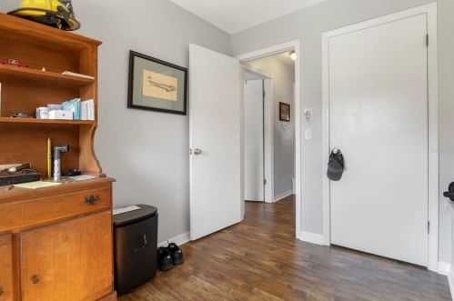 8474 17 Way, Saint Petersburg FL  33702-7235 exterior