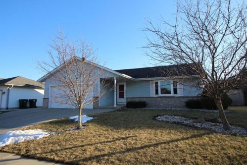 8709 Broadway Dr, Sturtevant WI  53177-2803 exterior