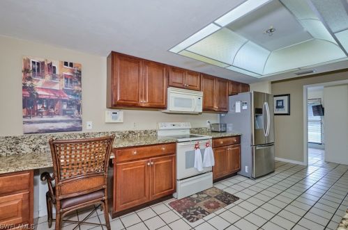 1429 23rd Ter, Cape Coral FL  33909-4402 exterior