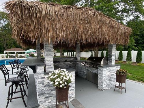 1357 Broadway Ave, Holbrook NY  11741-5400 exterior
