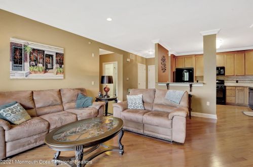 109 Magna Carta Dr, Morganville NJ  07751-5202 exterior