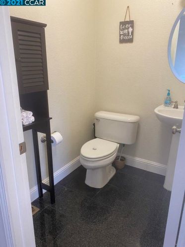 1771 Clos Duvall Ct, Benicia CA  94510-2327 exterior