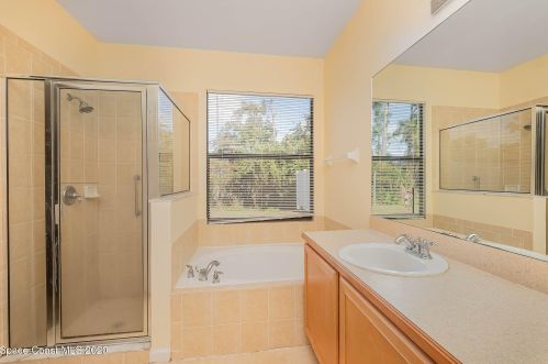 550 Loxley Ct, Titusville FL  32780-3219 exterior