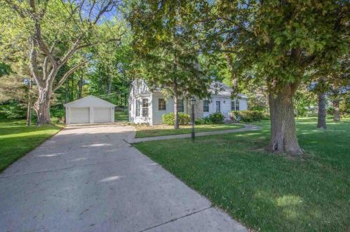 2313 Deckner Ave, Green Bay, WI 54302-4408