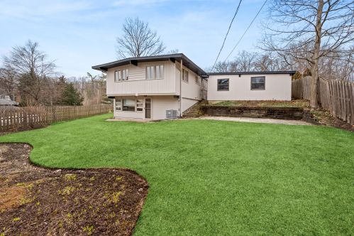 77 Lakeview Dr, Lake Geneva WI  53147-9701 exterior