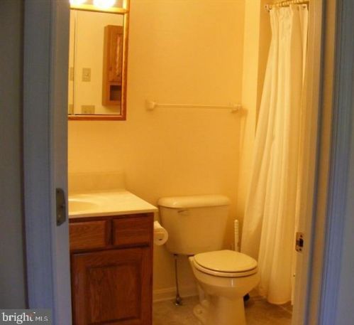 262 Tall Oak Dr, Charles Town WV  25414-5314 exterior