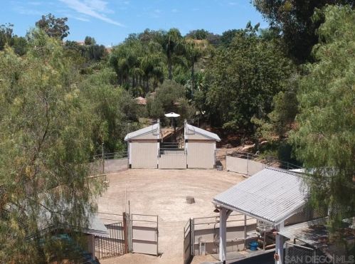 2435 Deland Dr, Alpine CA  91901-3192 exterior