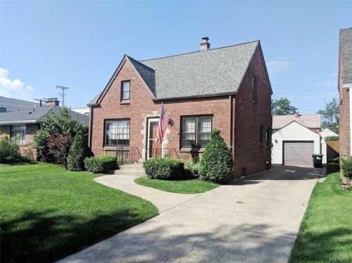 24 Fairmount Ave, Buffalo, NY 14218-2952