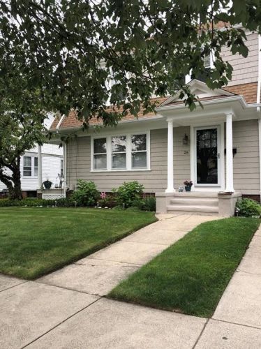 28 Nelson St, Providence, RI 02908-3403