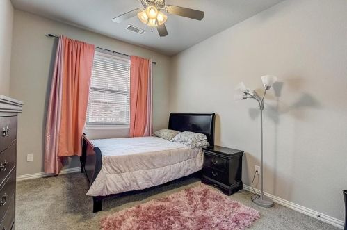720 Greenville Ave, Richardson TX  75081-4112 exterior