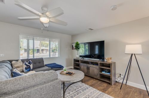 320 73rd St, Scottsdale AZ  85257-4238 exterior